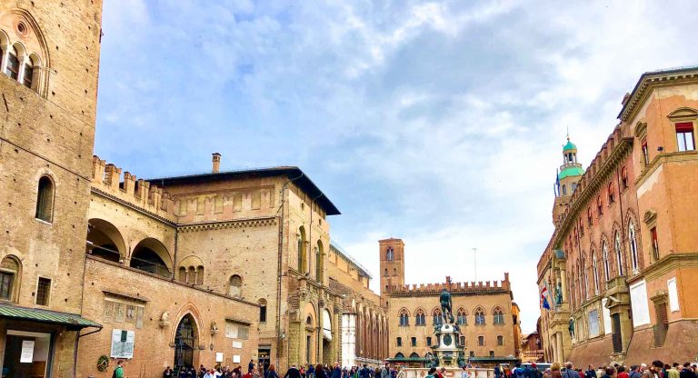 Piazza Maggiore Bologna