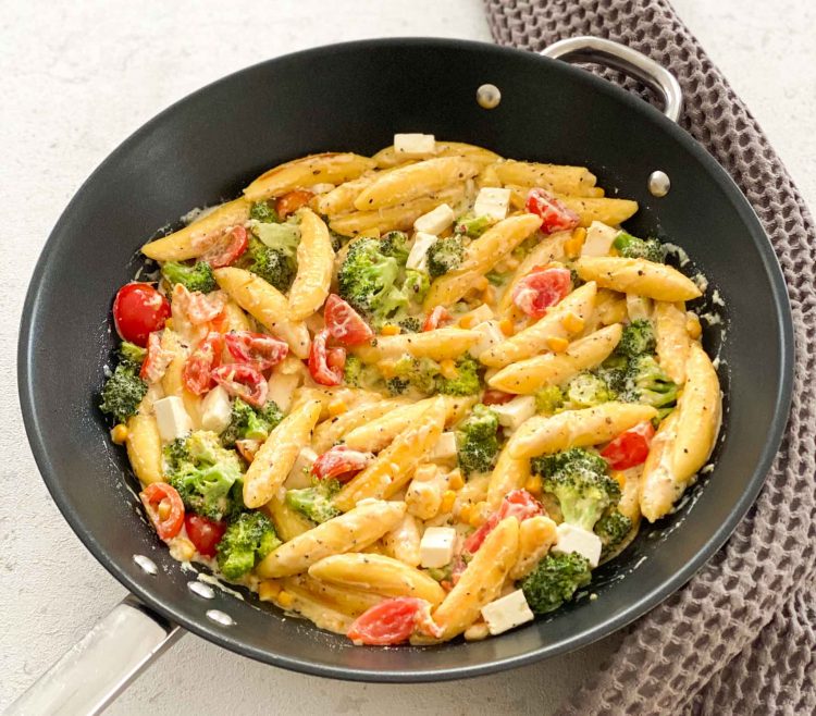 Cremige Schupfnudelpfanne mit Gemüse Cremige Schupfnudelpfanne mit Gemüse