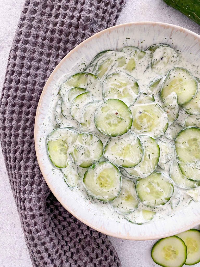 Einfacher Gurkensalat nur 10 Minuten