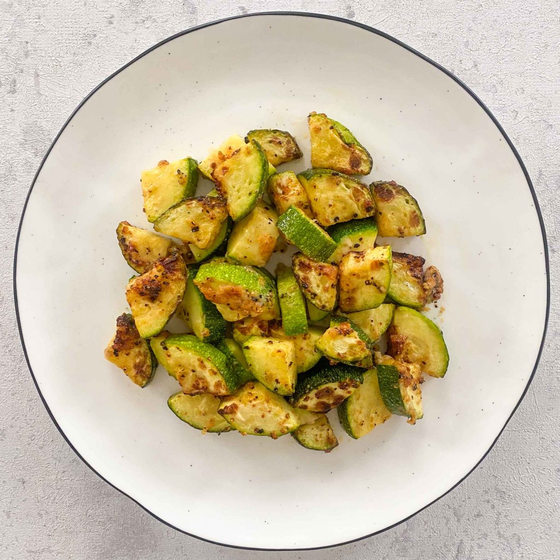 Zucchini aus der Heißluftfritteuse