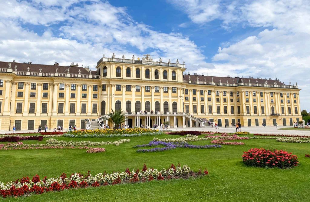 Kaiserliches Schloss Schönbrunn Wien