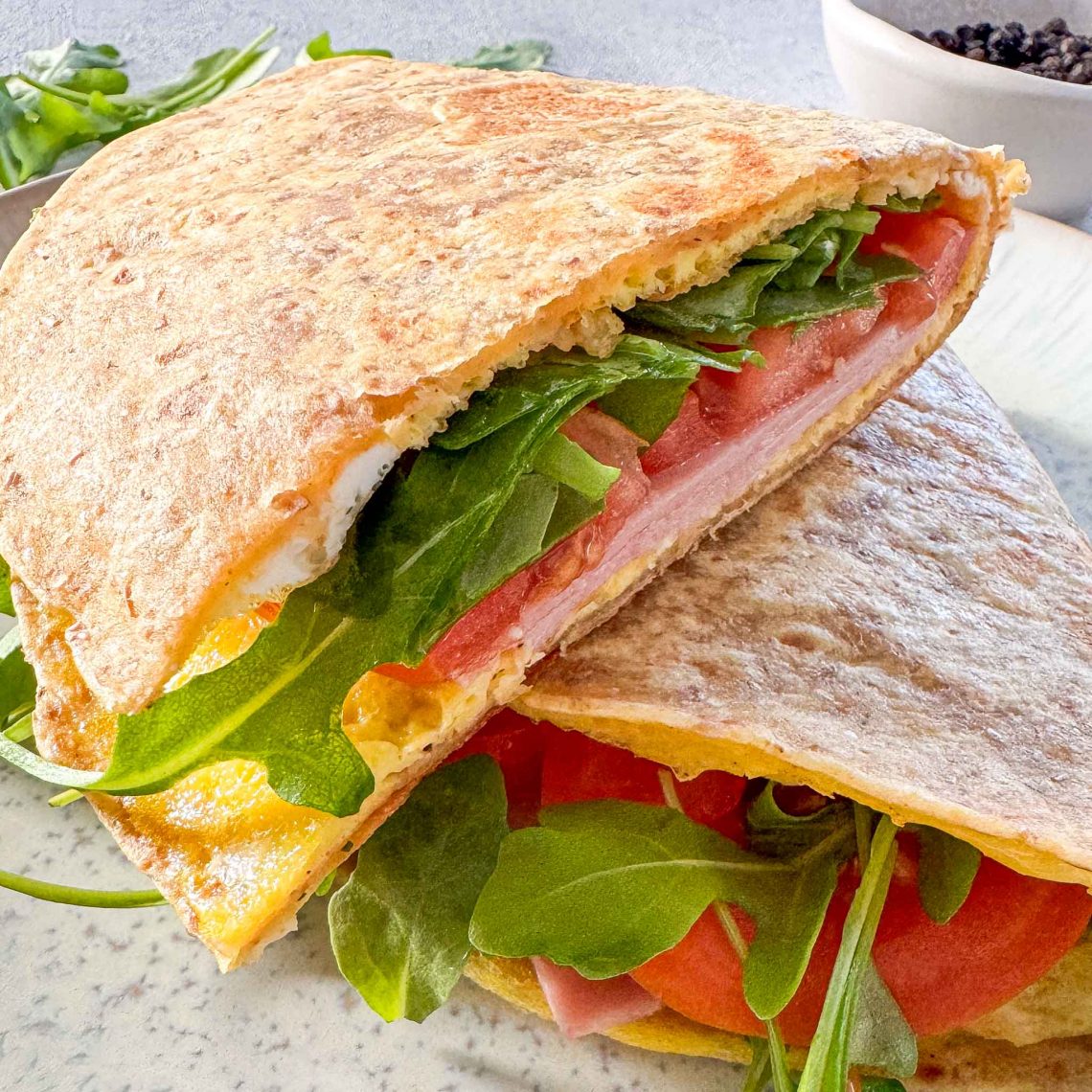 Schneller Wrap mit Ei und Schinken