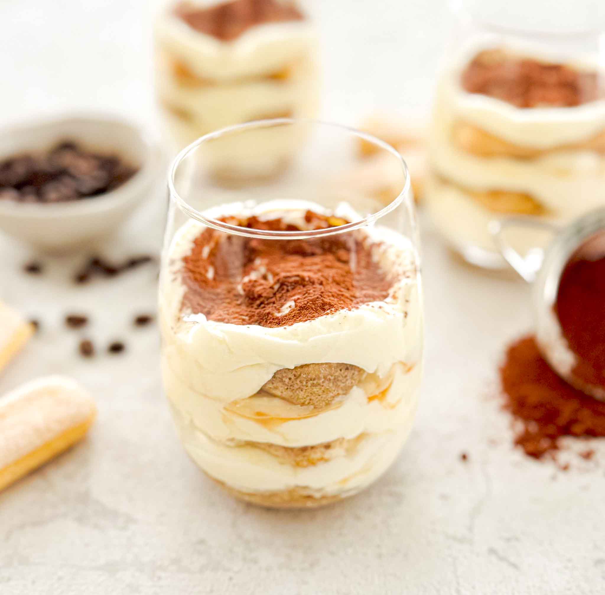 Tiramisu im Glas ohne Ei (schnelles Dessert) Tiramisu im Glas ohne Ei (schnelles Dessert)