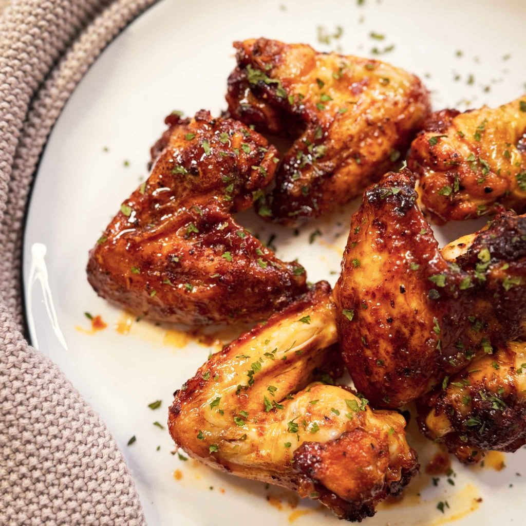 Hot Honey Chicken Wings aus der Heißluftfritteuse 5 Chicken Wings Airfryer schnelles Rezept