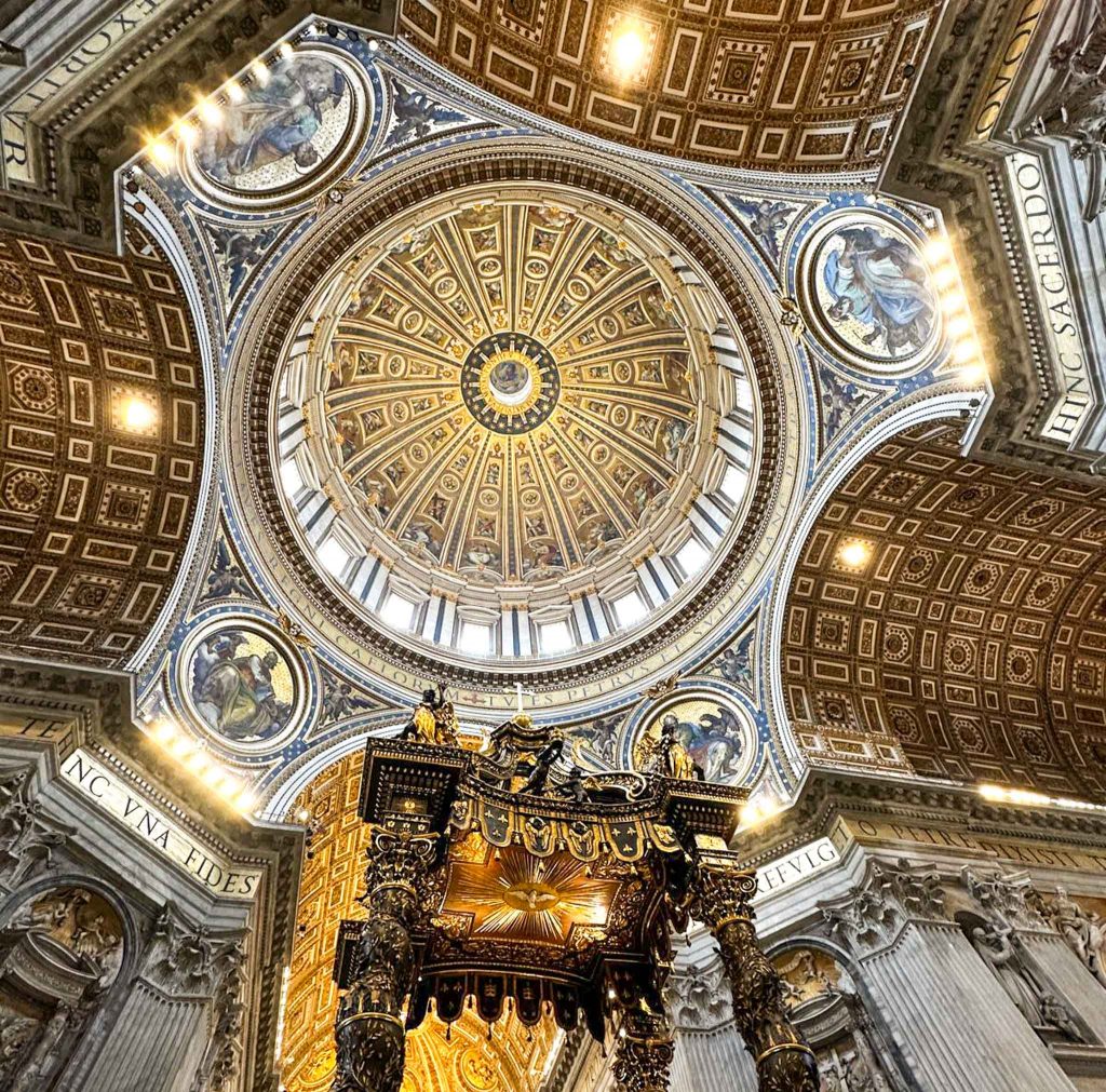 Die Top 10 Sehenswürdigkeiten in Rom 7 Rom Petersdom