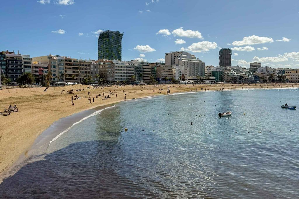 Die schönsten Sehenswürdigkeiten auf Gran Canaria 13 Playa de las Canteras