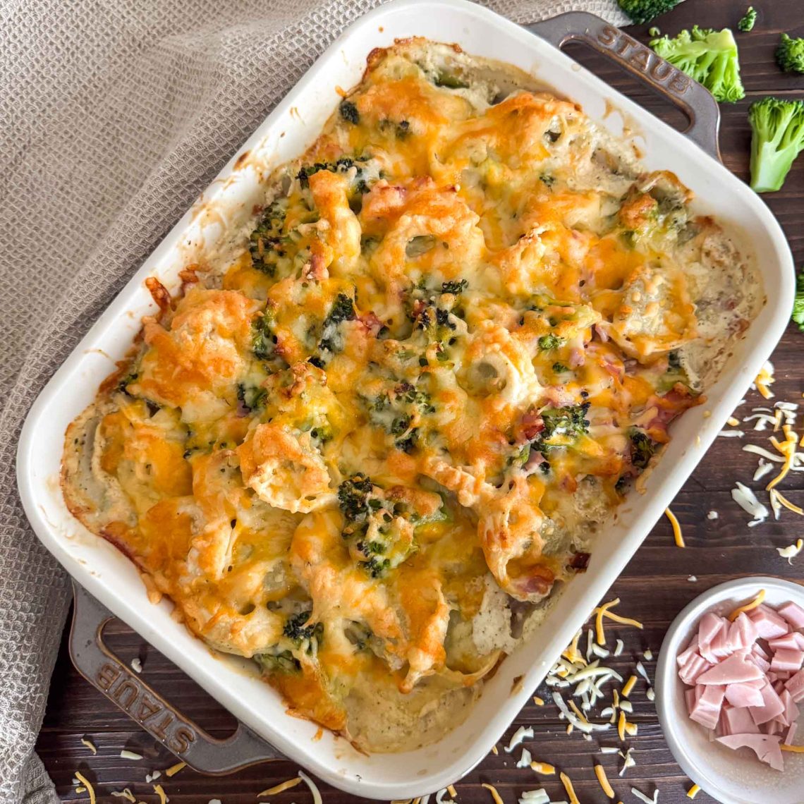 Tortellini Auflauf Brokkoli und Schinken Rezept